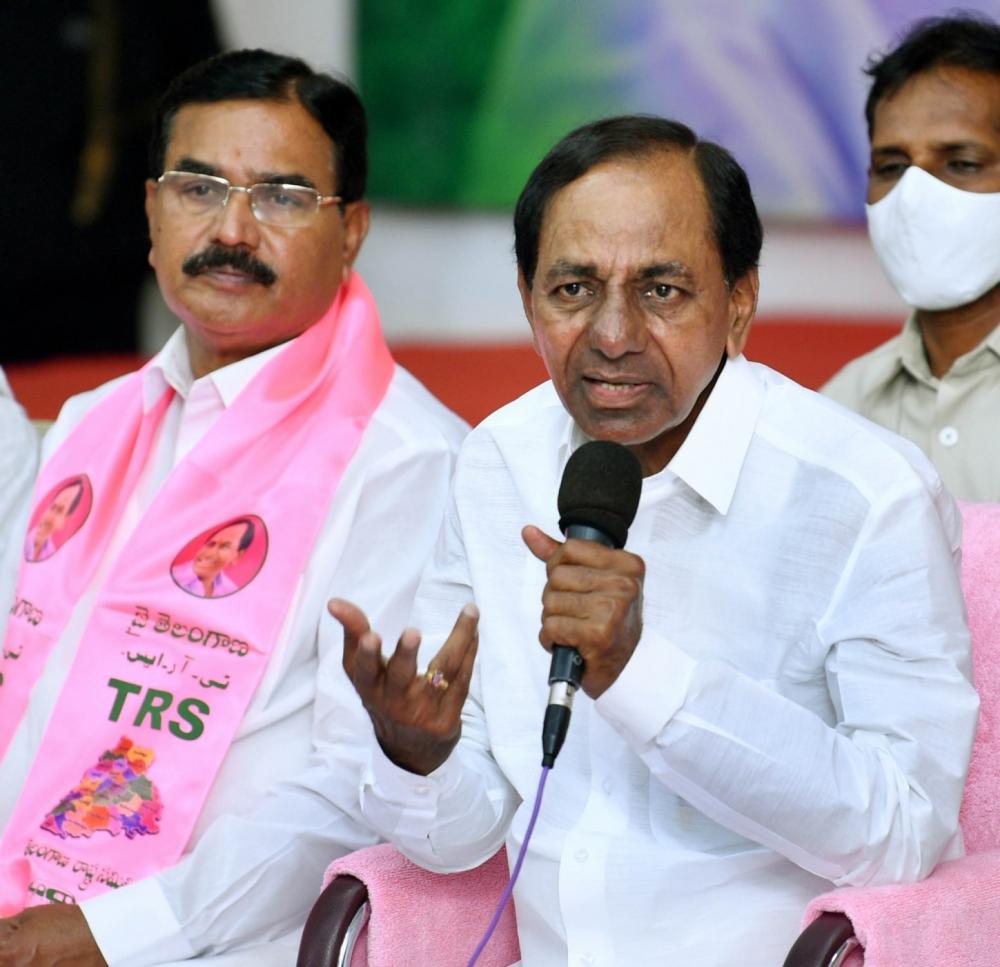 The Weekend Leader - KCR gearing up for showdown with Centre
